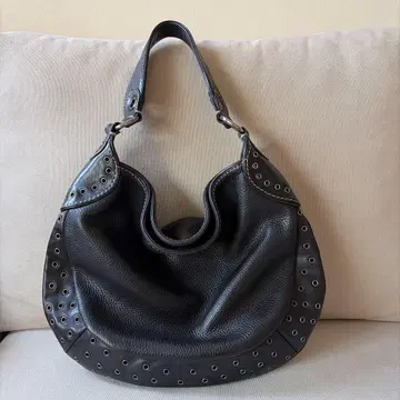 y2k archive 00s 펀칭 스터드 호보 백