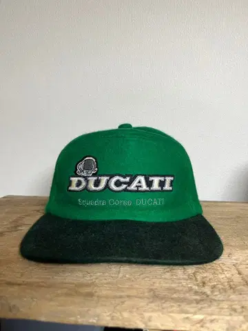 DUCATI 빈티지 캡 그린 컬러 렌 일본제