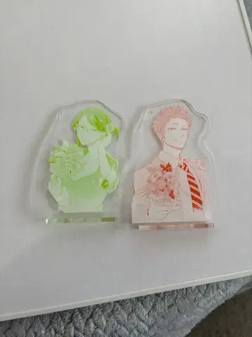 너에게 닿기를 아크릴 스탠드 x 2