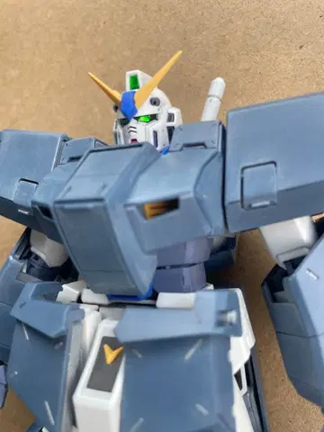 [ 완성품 ] MG 1/100 건담 NT-1 알렉스 Ver 2.0