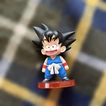 월드 콜렉터블 vol.4 드래곤볼 피규어 손오공