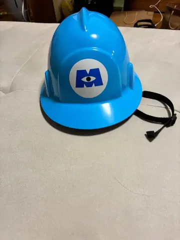 몬스터즈 인크 헬멧