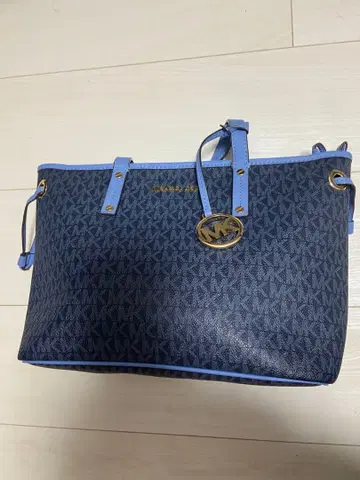 Michael Kors 모노그램 토트백