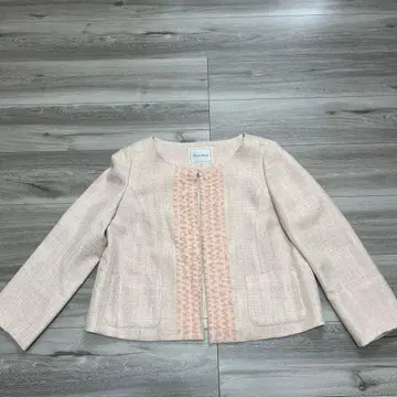 Couture brooch 프릴 달린 자켓 40