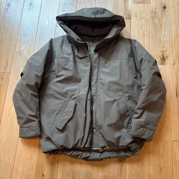 FORME 후드 부착 다운 자켓 카키