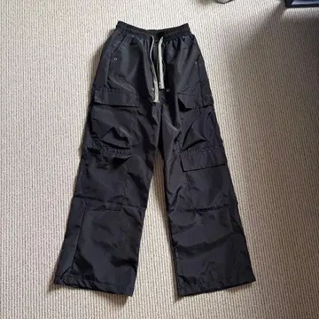 블랙 카고 팬츠 멀티 포켓