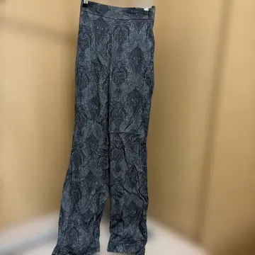 EMODA 페이즐리 무늬