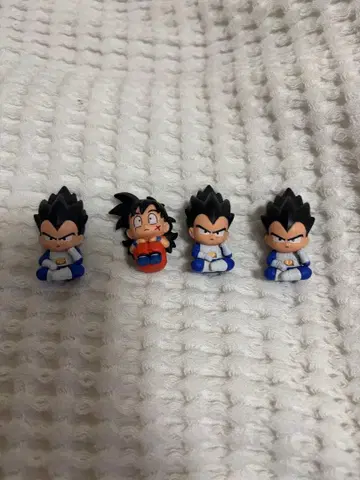 드래곤볼 미니 피규어 4개 세트