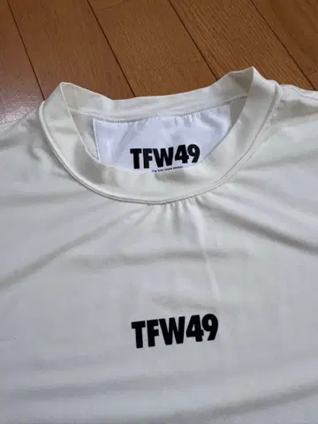 TFW49 반팔 로고T셔츠 M사이즈