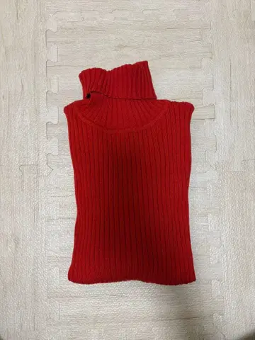 시루무린 터틀넥 스웨터