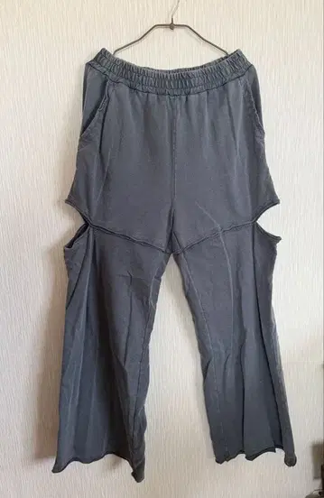 moussy CUT OUT SWEAT 팬츠