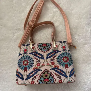 오사카 만박 터키관 꽃무늬 자수 핸드백