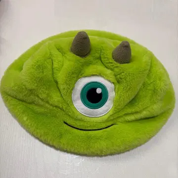 몬스터 얼굴의 그린 컬러 모자