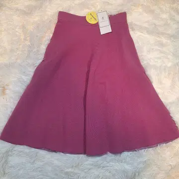 새상품 로페피크닉 플레어 스커트 36 S 사이즈 핑크 스트레치 소재
