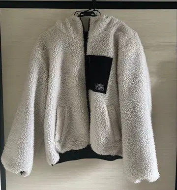 화이트 보아 자켓 M 사이즈