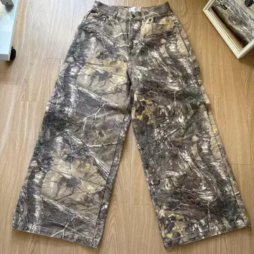 camphor wood 리얼 트리 페인터 팬츠