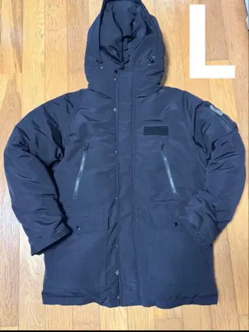 AMPHIBIAN 다운 자켓 L 사이즈 블랙 블랙 앰피비언