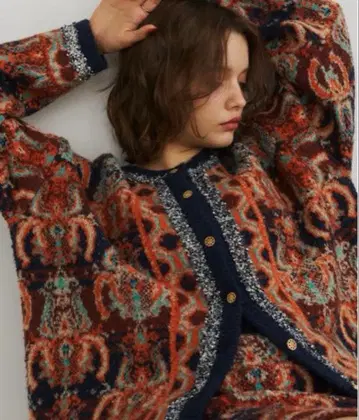 Unitage 부클레 총 패턴 자카드 니트 가디건 네이비