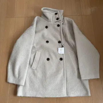 그레이 단추식 코트