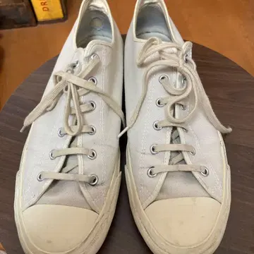 TOMORROWLAND 화이트 스니커즈