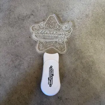 수요일의 칸파넬라 응원봉