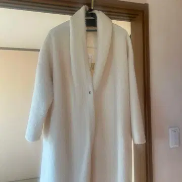 DAME FRANK 보아 코트 코디건 VERY 화이트