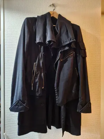 야스유키 이시이 드레이프 코트