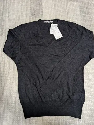 [택 포함 새상품] 트라디르 블랙 스웨터 실크 캐시미어 니트 36