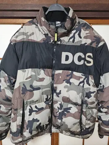 DC 다운 자켓 XL 카모플라쥬