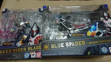 피규아트 가면라이더 블레이드 블루 스페이더
