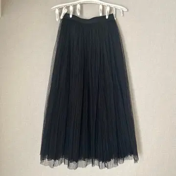 블랙 튤 플리츠 스커트 아나이