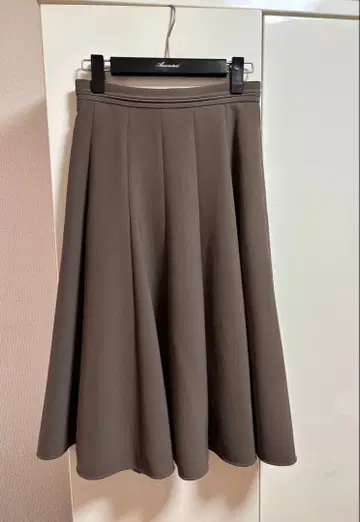 새상품급 AVENIRETOILE 브라운 플레어 스커트