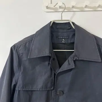 띠어리 라이너 부착 스텐카라 코트