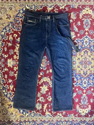 sacai 부츠컷 데님 팬츠