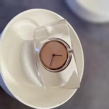 ISSEY MIYAKE 오 시리즈 손목시계 클리어 뱅글