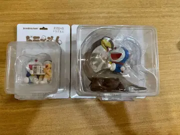 100년 도라에몽 피규어 세트 2체