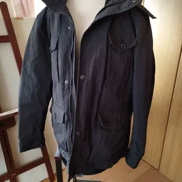 블랙 후드 부착 자켓