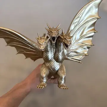 킹 기도라 피규어 골드