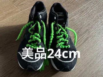 새상품급! Reebok 블랙 그린 하이컷 스니커즈