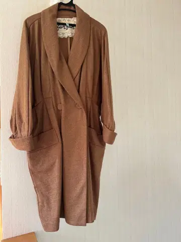 브라운 더블 브레스트 체스터 코트 퍼퍼