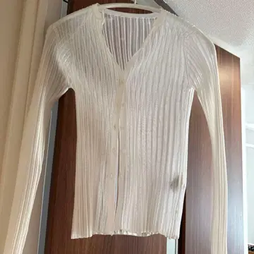 스트라이프 화이트 긴팔 가디건