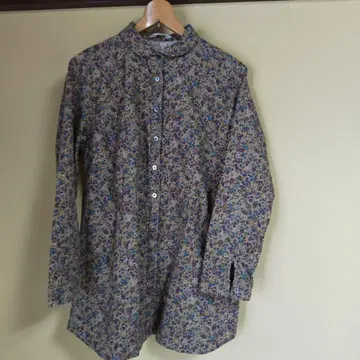 꽃무늬 버튼 다운 셔츠