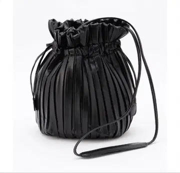 그레이스 콘티넨탈 개더 숄더