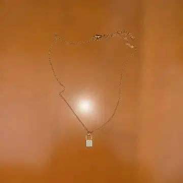 락 타입 펜던트 목걸이