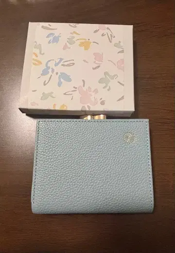 황궁 한정판 접이식 지갑 라이트 블루, 미사용 새상품 박스 포함