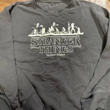 GU 스트레인저 싱스 XL 블랙