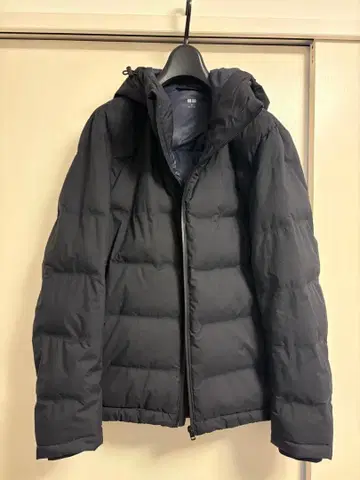 [초특가] 심리스 다운 파카 유니클로 블랙