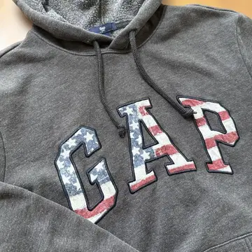 GAP 차콜 그레이 후드 부착 맨투맨 국기