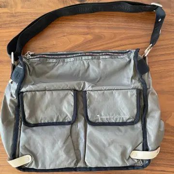 그레이 나일론 숄더백