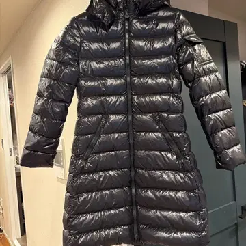 정품 MONCLER MOKA GIUBBOTTO 다운 자켓